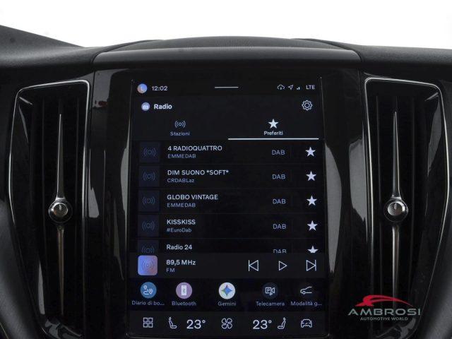 VOLVO XC60 2.0 b4 Momentum Pro auto - PER OPERATORI DEL SETTO