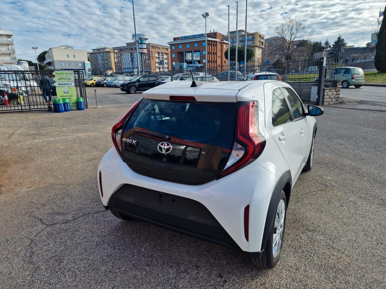 Toyota Aygo X 1.0 VVT-i 72 CV 5 porte Trend