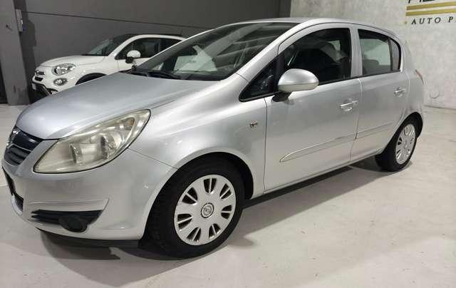 Opel Corsa Benzina Neopatentati