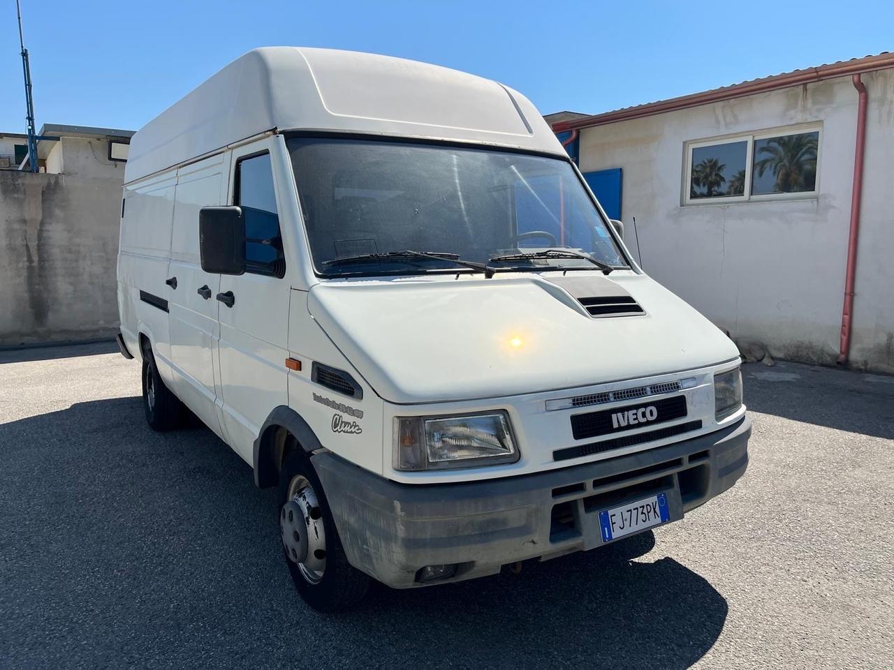 Iveco turbo Daily 35-12 -2.8- km 210000-1997