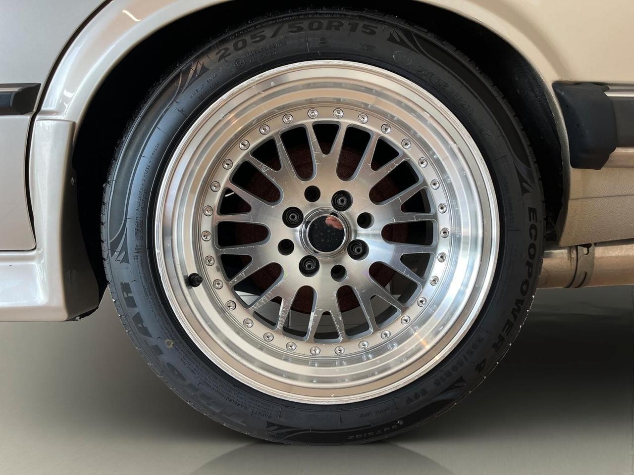 Bmw 318i 4 porte
