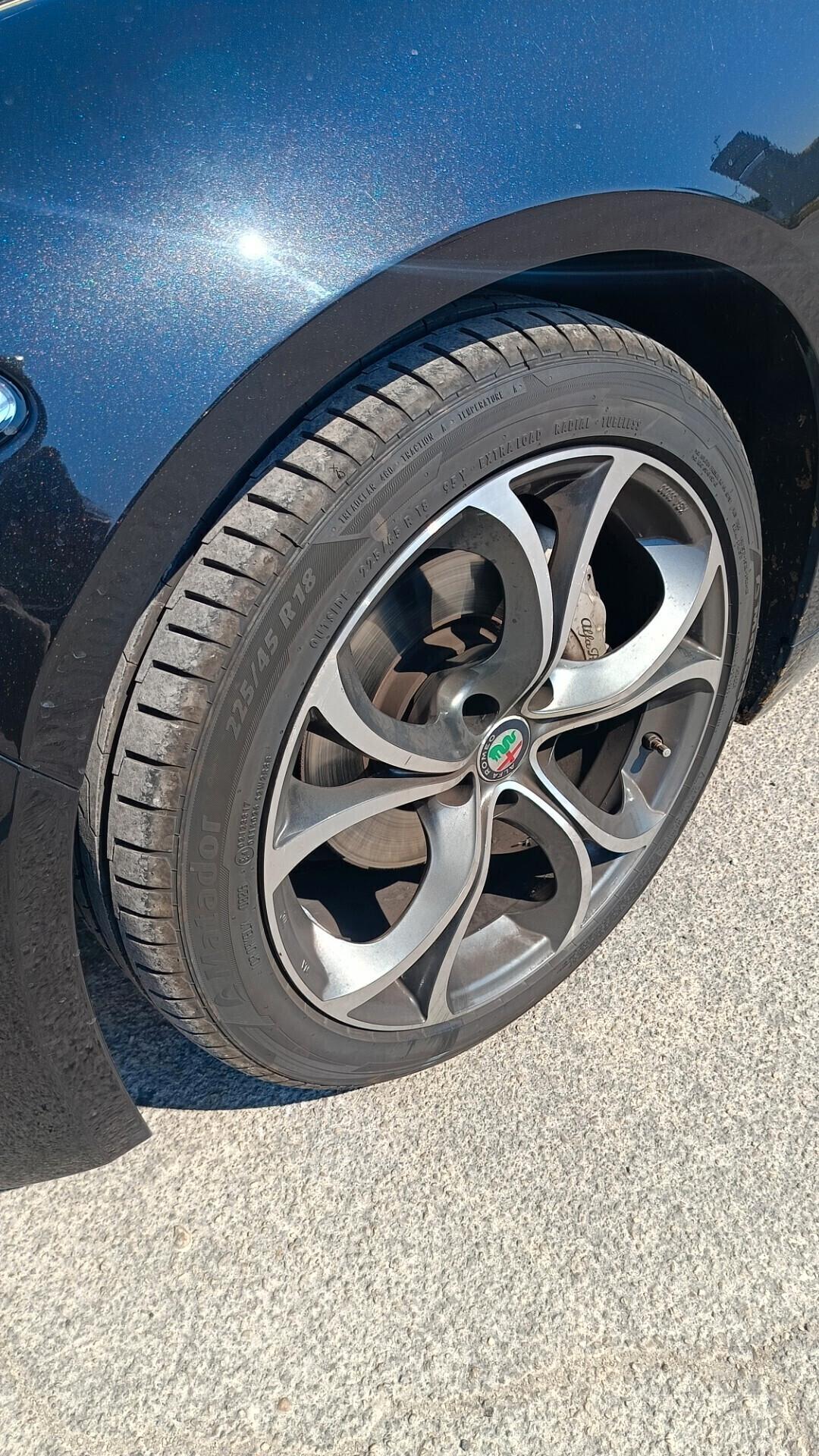 Alfa Romeo Giulia 2.2 Turbodiesel 160CV Business