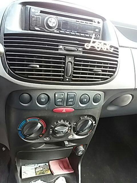 Fiat Punto 1.2 8V 5p. S Metano Clima