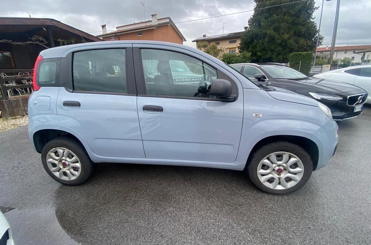 Fiat Panda 0.9 BENZINA/METANO NEOPATENTATI 300 KM