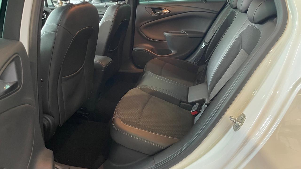 Opel Astra 1.6 CDTi 136CV Start&Stop Sports Tourer Innovation