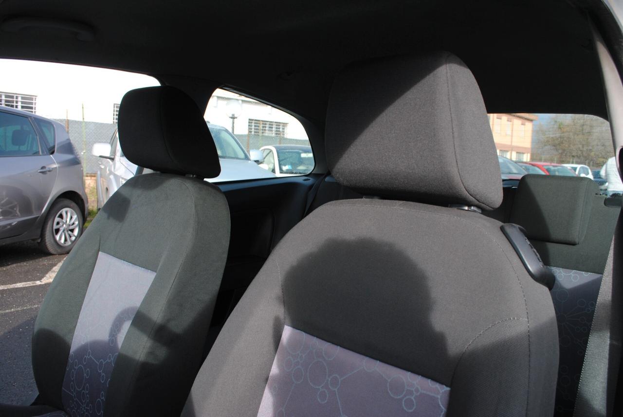 FORD FIESTA 1.2 75 CV OK NEOPATENTATI