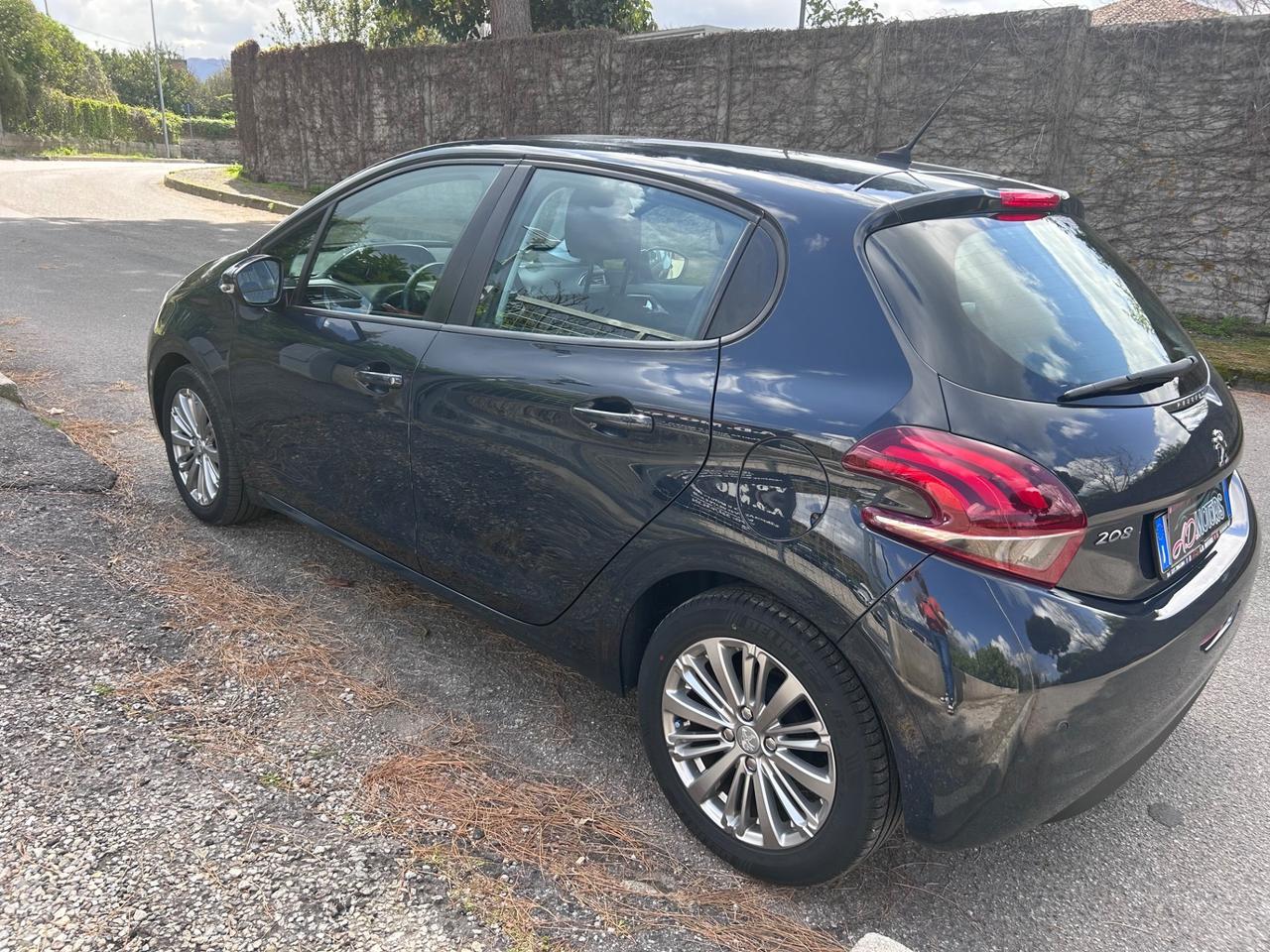 Peugeot 208 5 porte Allure