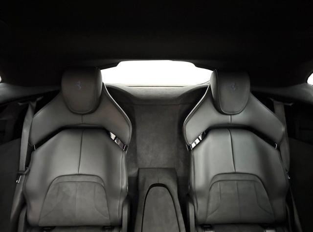 FERRARI Purosangue Purosangue-Panorama -Tagl.7 Anni Inclusi -Full