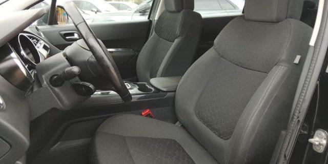 PEUGEOT 3008 1.6 HDi 115CV Active