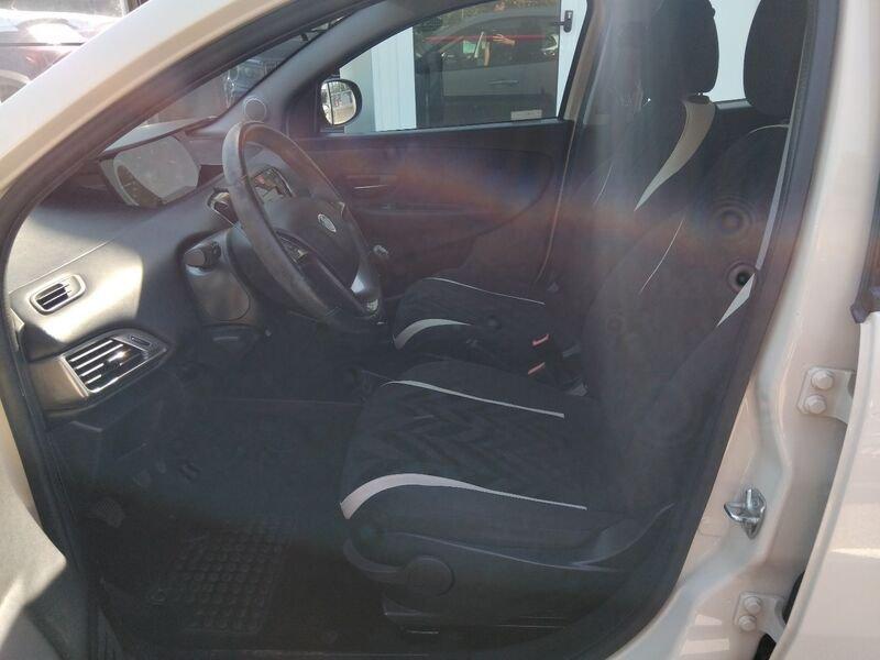 Lancia Ypsilon III 2015 1.2 Gold 69cv my16