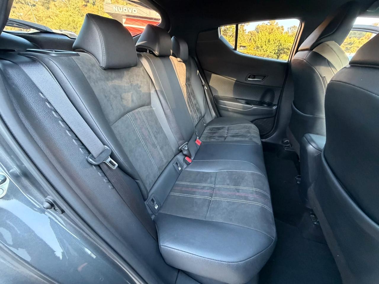 Toyota C-HR 1.8 Hybrid E-CVT GR Sport