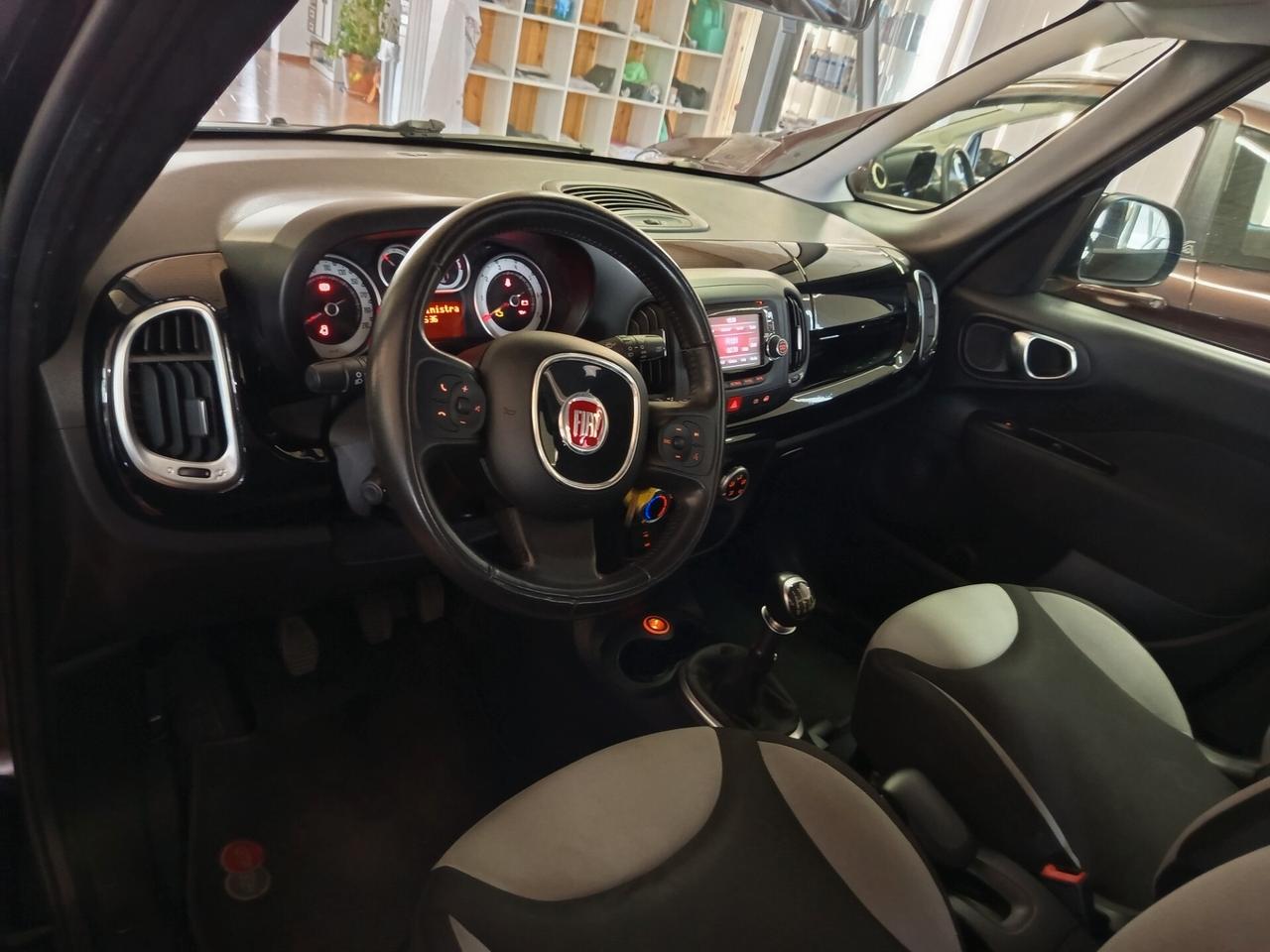 Fiat 500L 1.4 95 CV Lounge, 122 Mila chilometri ok neopatentati