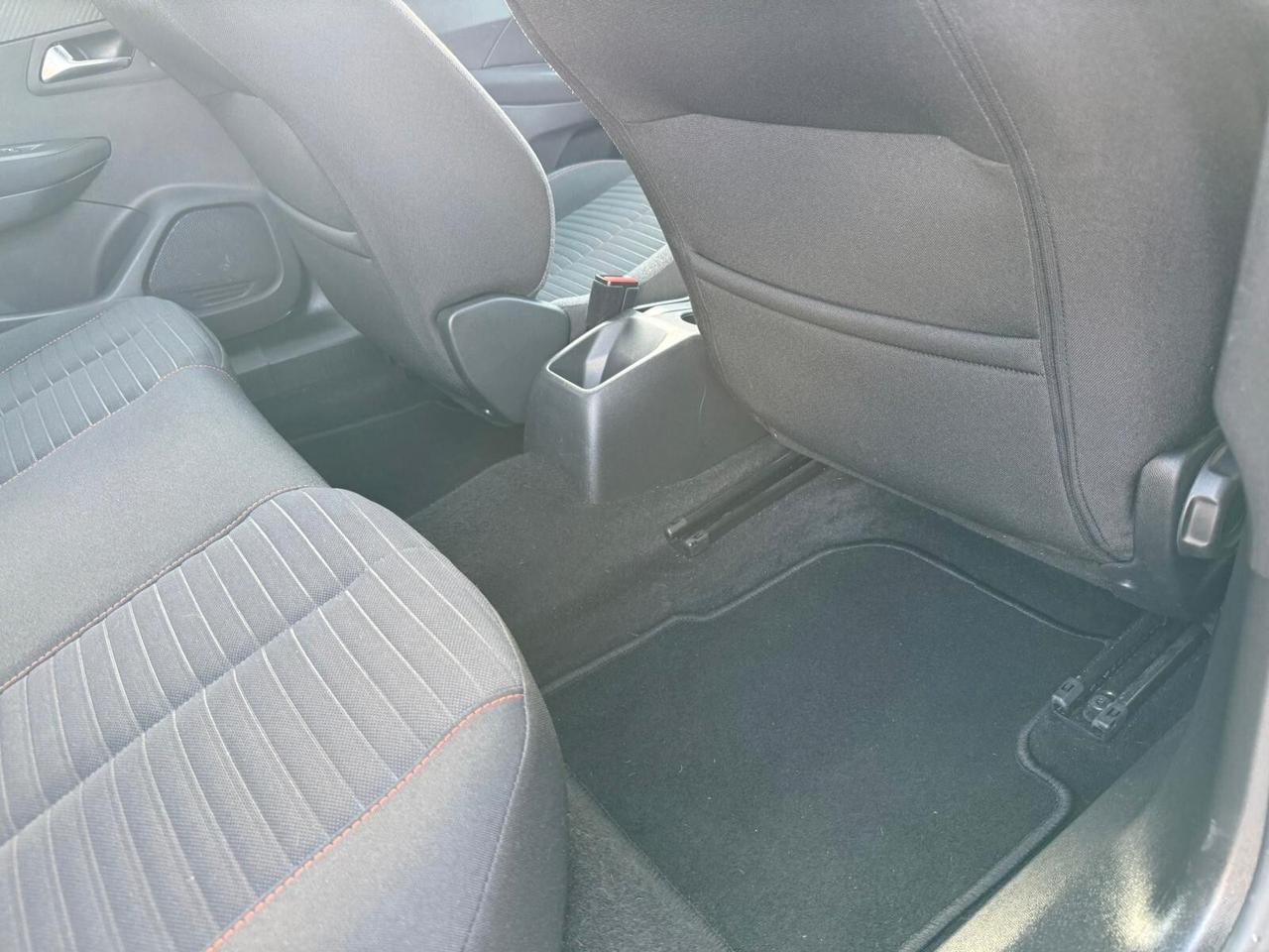 Peugeot 2008 BlueHDi 110 S&S Active