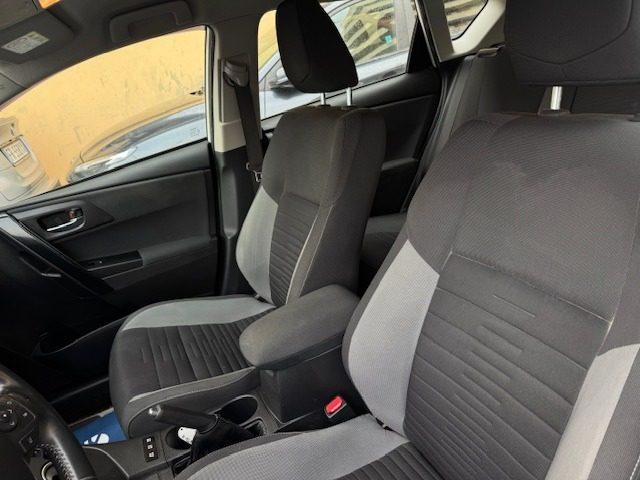 TOYOTA Auris Touring Sports 1.8 Hybrid Active