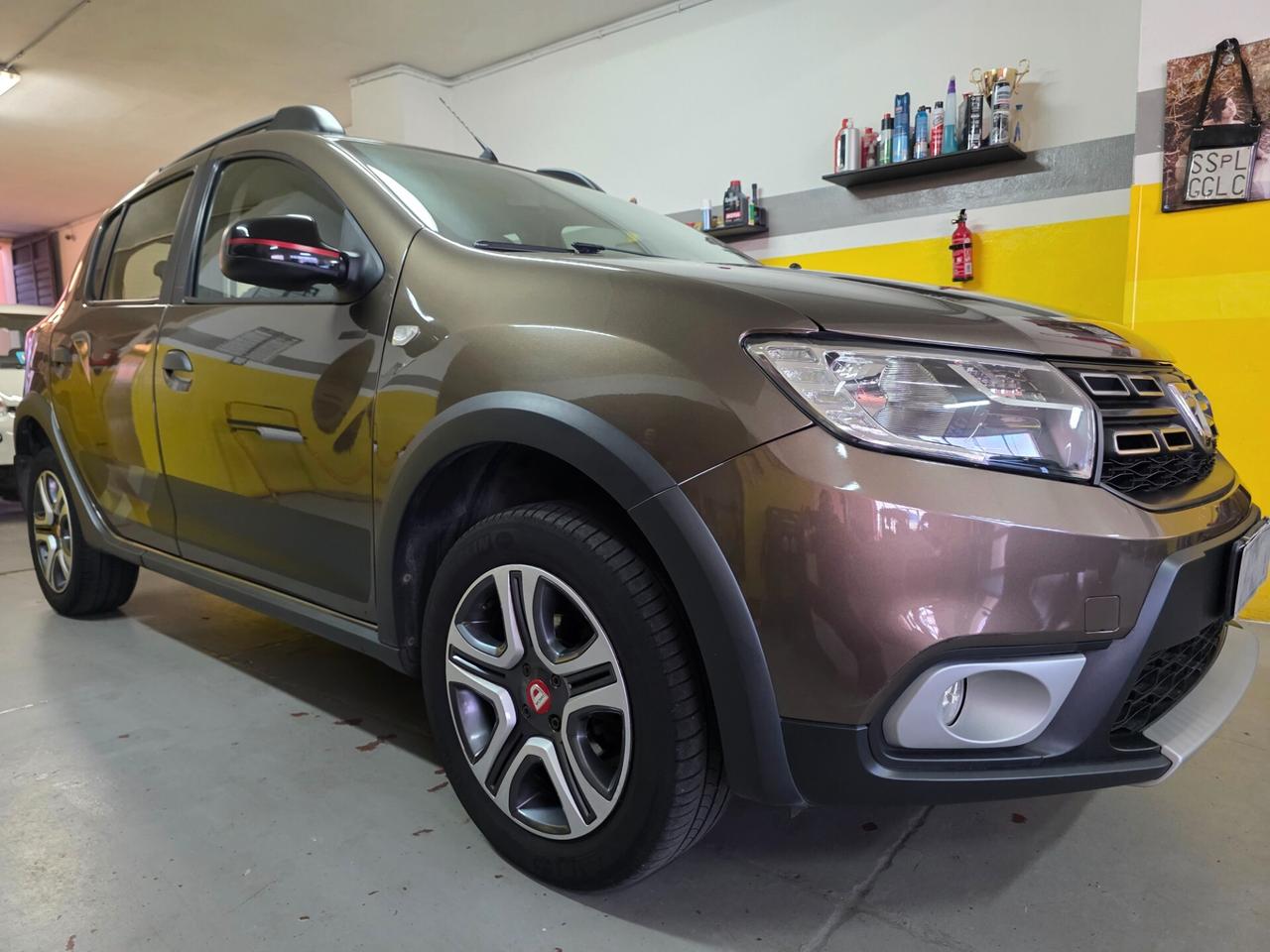Sandero Stepway 0.9 TCe 90 CV Techroad AZIENDALE
