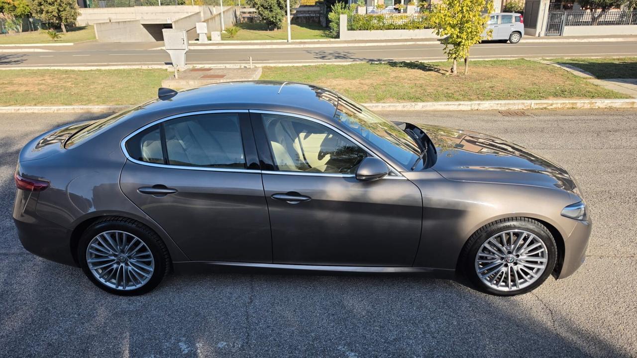 Alfa Romeo Giulia 2.2 Turbodiesel 180 CV Business Sport UNICO PROPRIETARIO