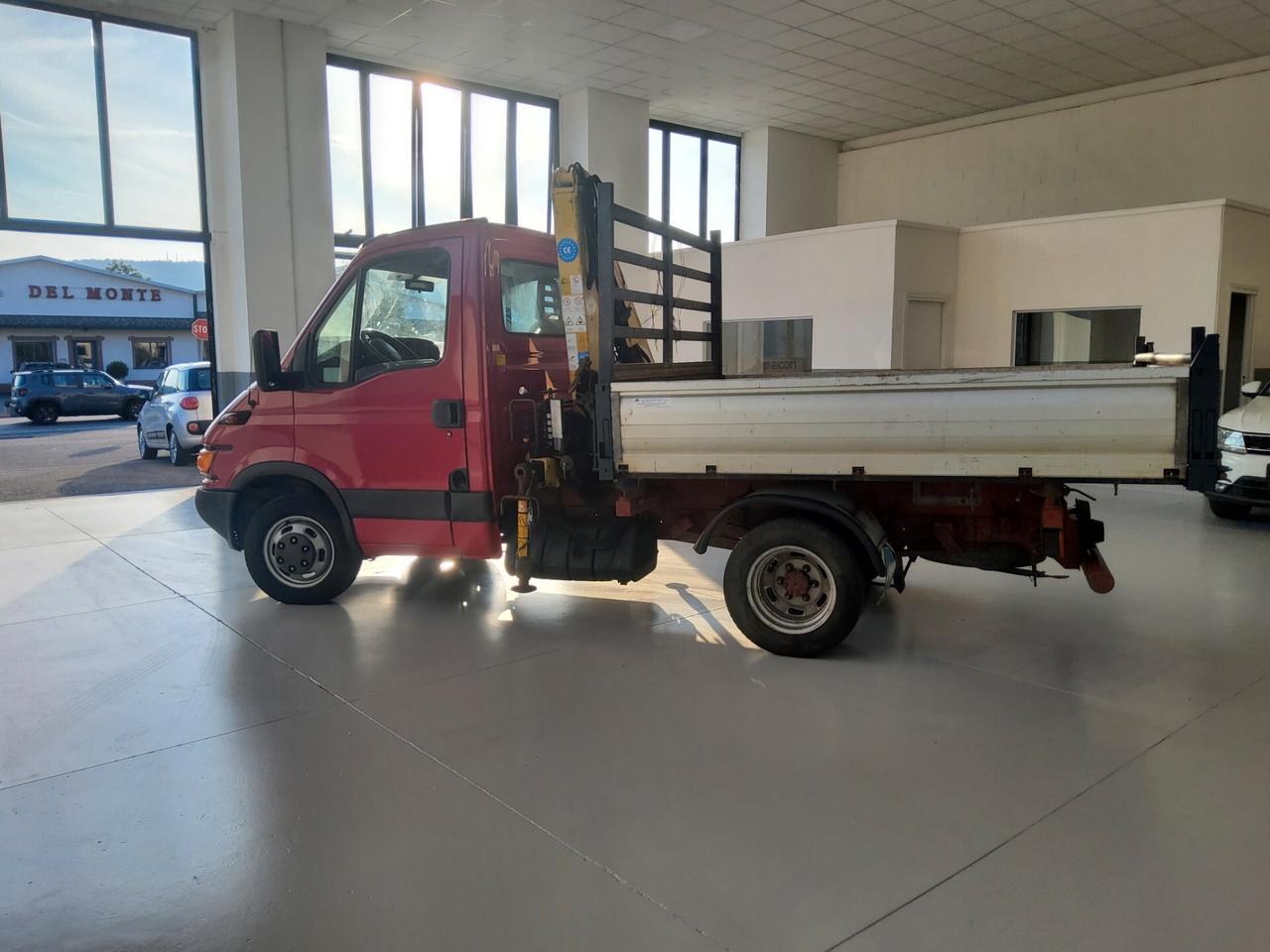 Iveco Daily 35S13 2.8 TDI PC Cabinato