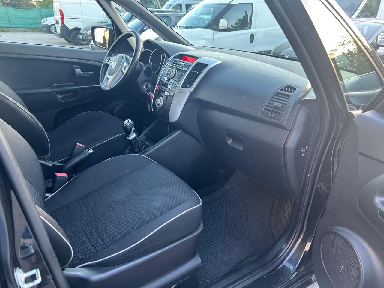 Kia Venga 1.4 CRDi 90CV Cool