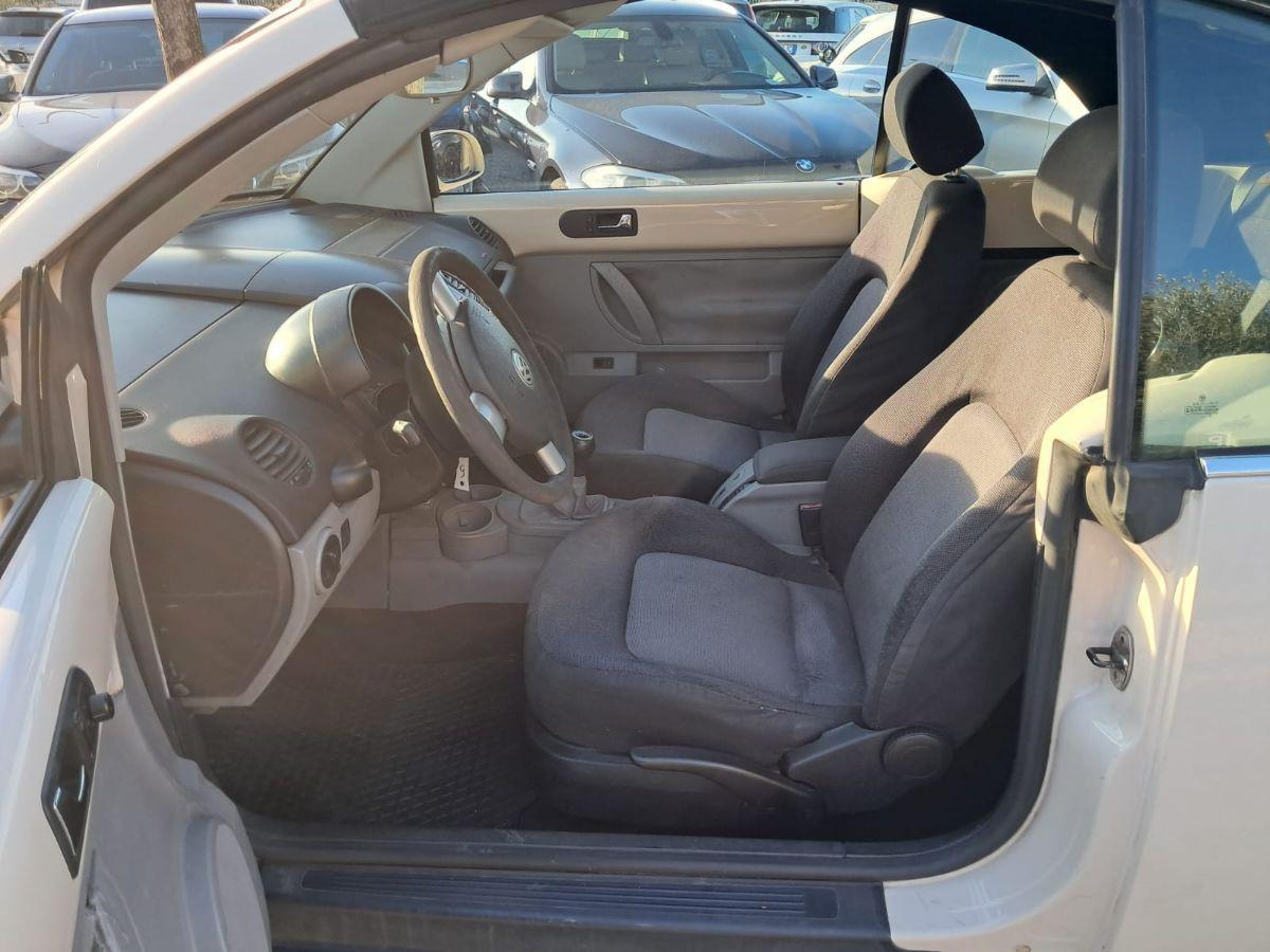 VOLKSWAGEN - New Beetle Cabrio - 1.6 Cabrio
