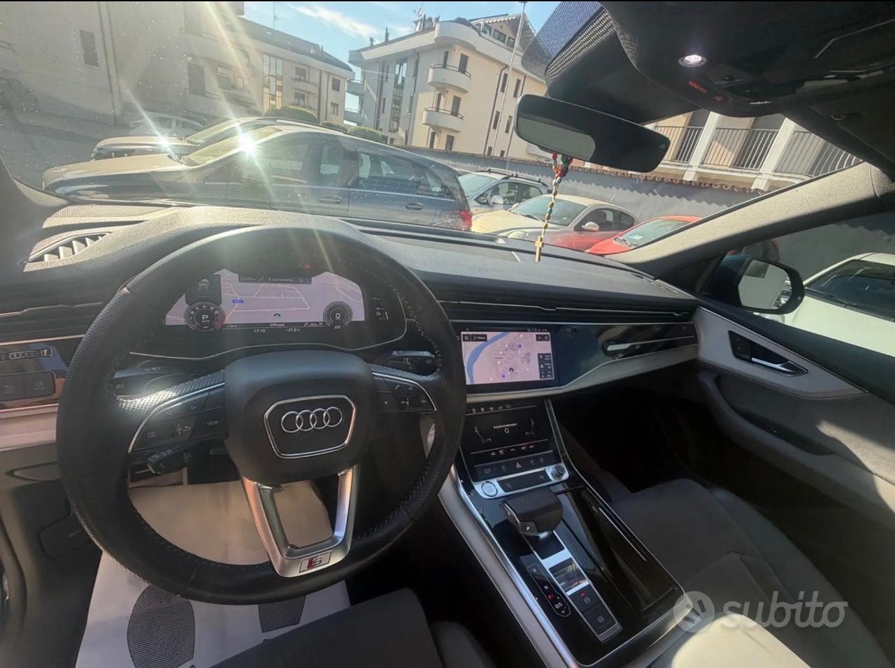 Audi Q8 55 TFSI quattro tiptronic Sport
