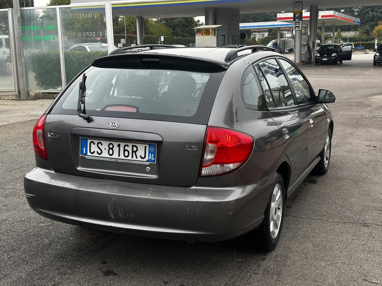 Kia Rio 1.5i 16V cat 5 porte LS Top
