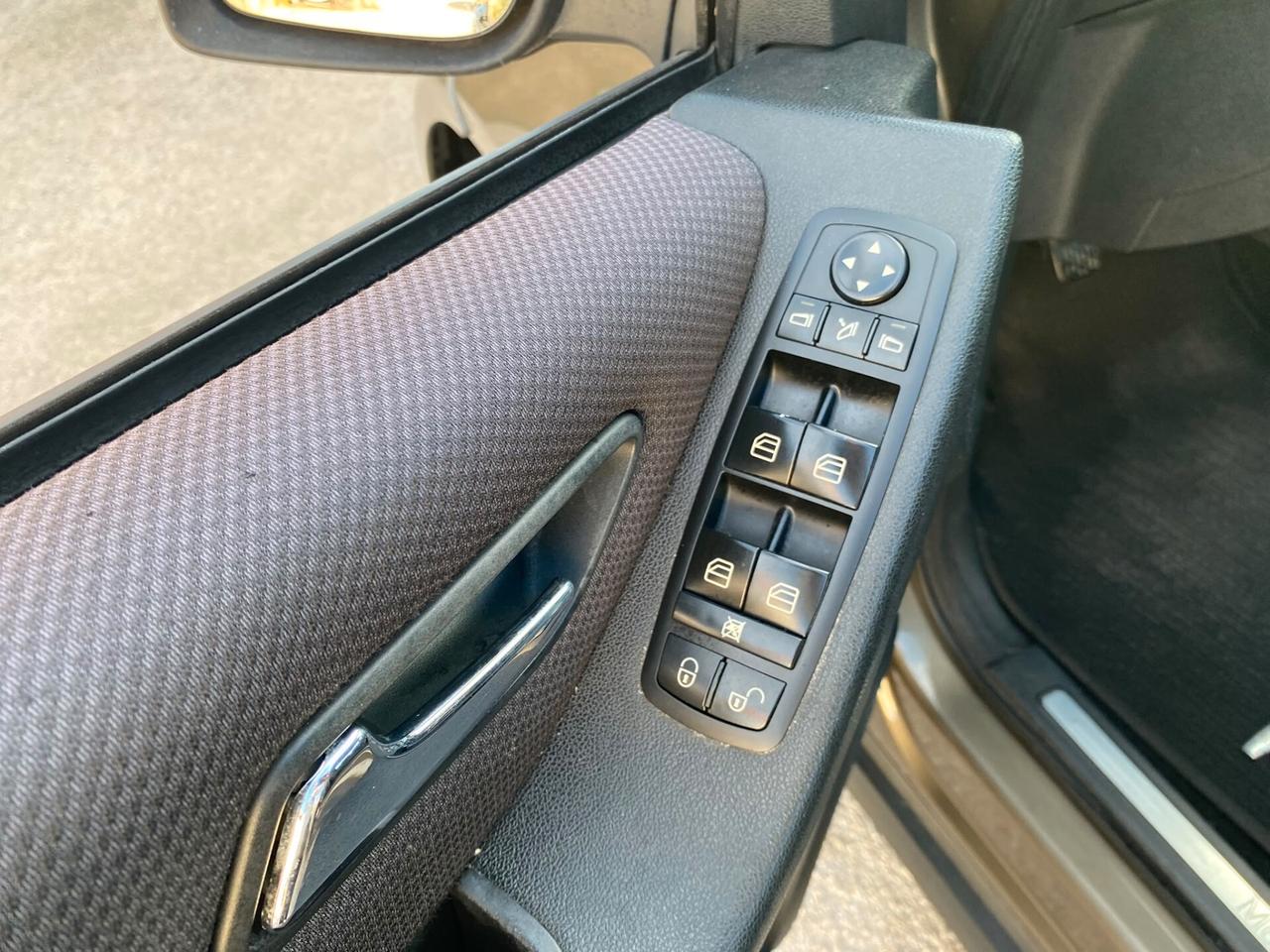 Mercedes Classe A 180 cdi full restyling 110cv 2011