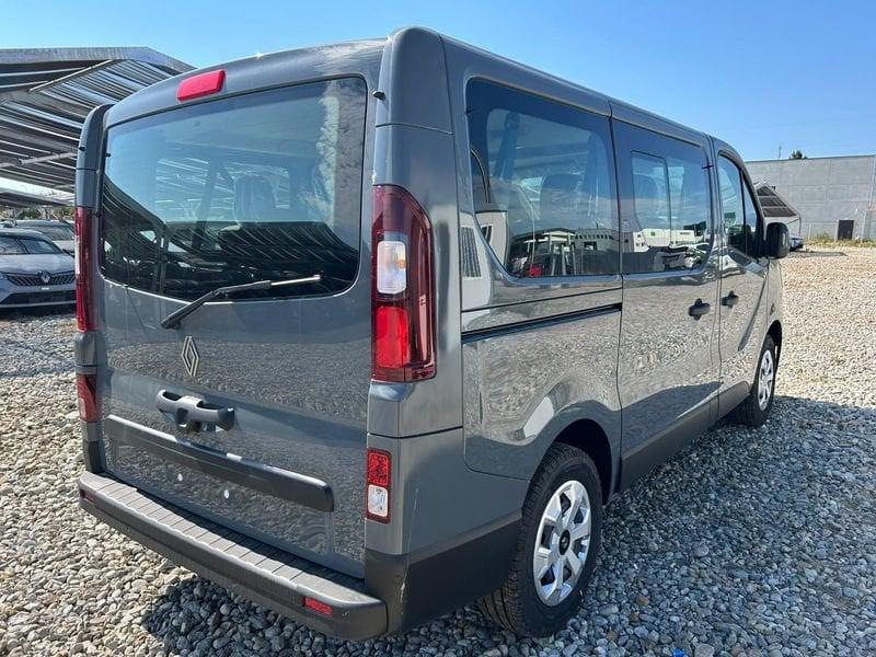 Renault Trafic passenger 2.0 Blue dci 150cv L1H1 Authentic