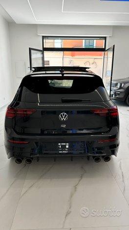 Volkswagen GOLF 8 R