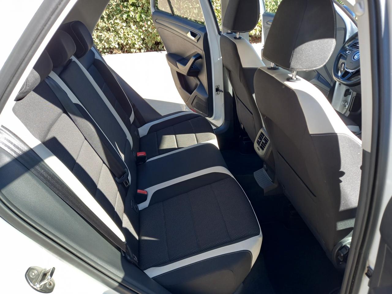 Volkswagen T-Roc 1.6 TDI SCR Business BlueMotion Technology