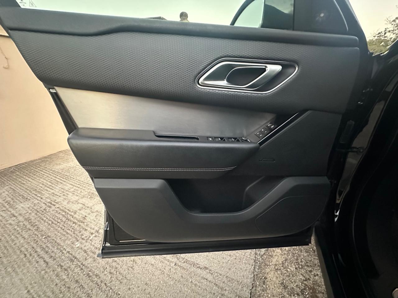Land Rover Range Velar 2.0D I4 240 CV R-Dynamic S