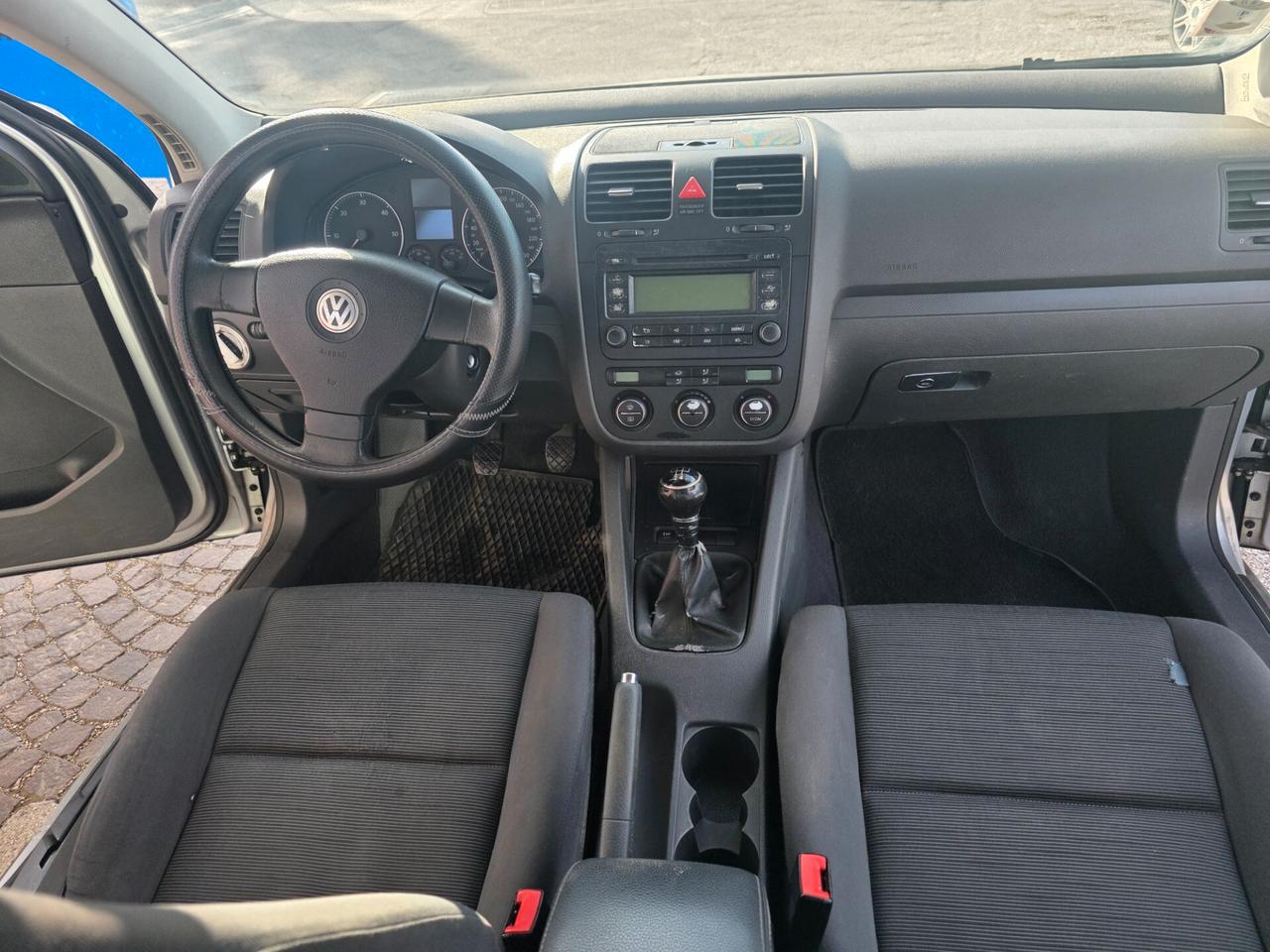 Volkswagen Golf 1.9 TDI 5p. Sportline con 381.000km