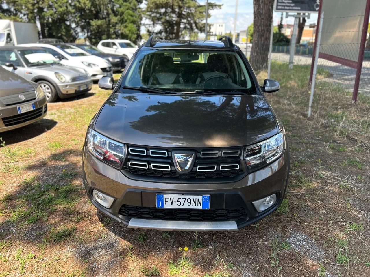 Dacia Sandero Stepway 0.9cc*NAVI*GPL FABBRICA*NEOPATENTATI*