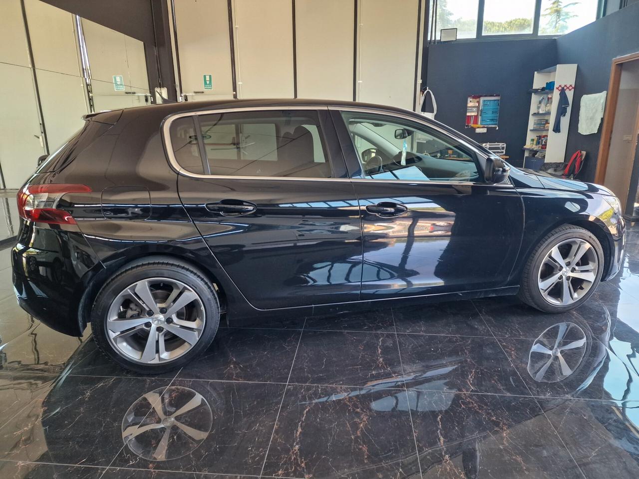 Peugeot 308 BlueHDi 130 S&S GT Line, 122 mila chilometri