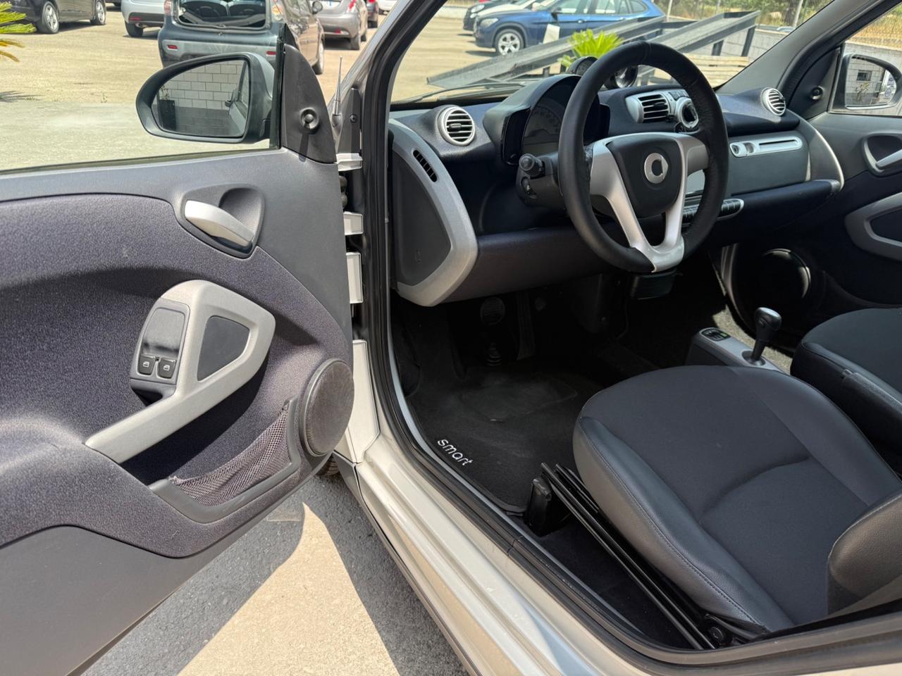 Smart ForTwo 1000 52 kW MHD coupé passion