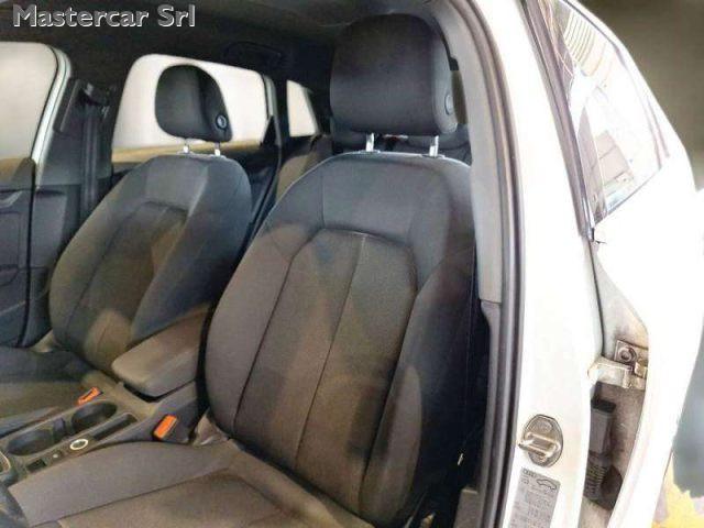 AUDI A3 Sportback 30 1.5 g-tron S line s-tronic GE929CL