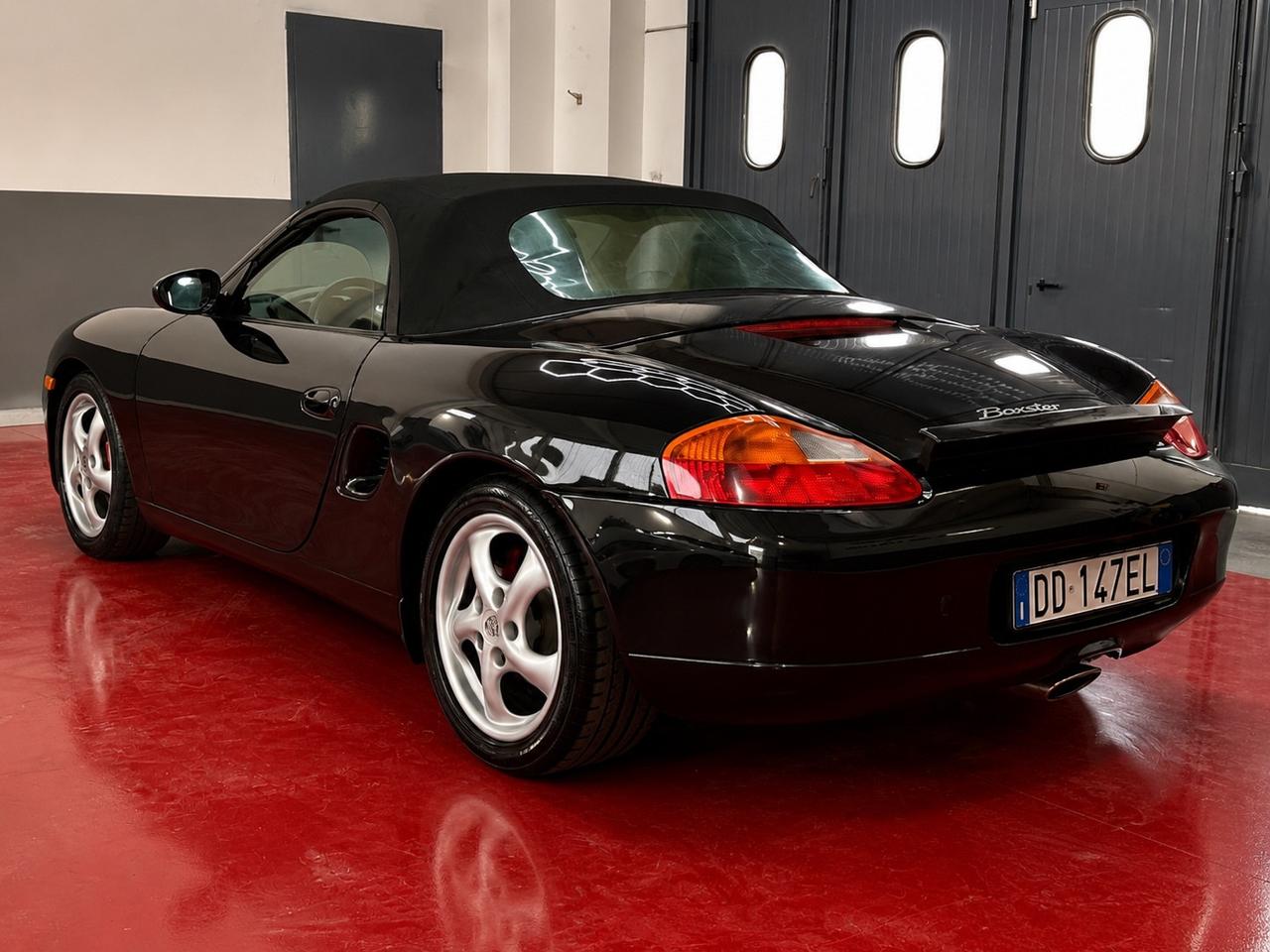 Porsche Boxster 2.5i 24V cat