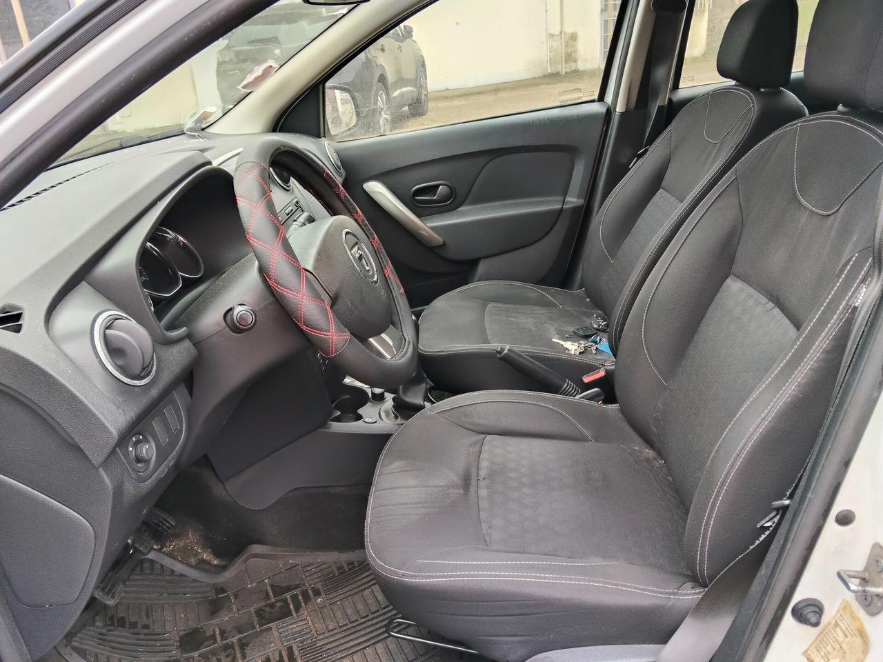 Dacia Sandero 1.2 16V GPL 75CV