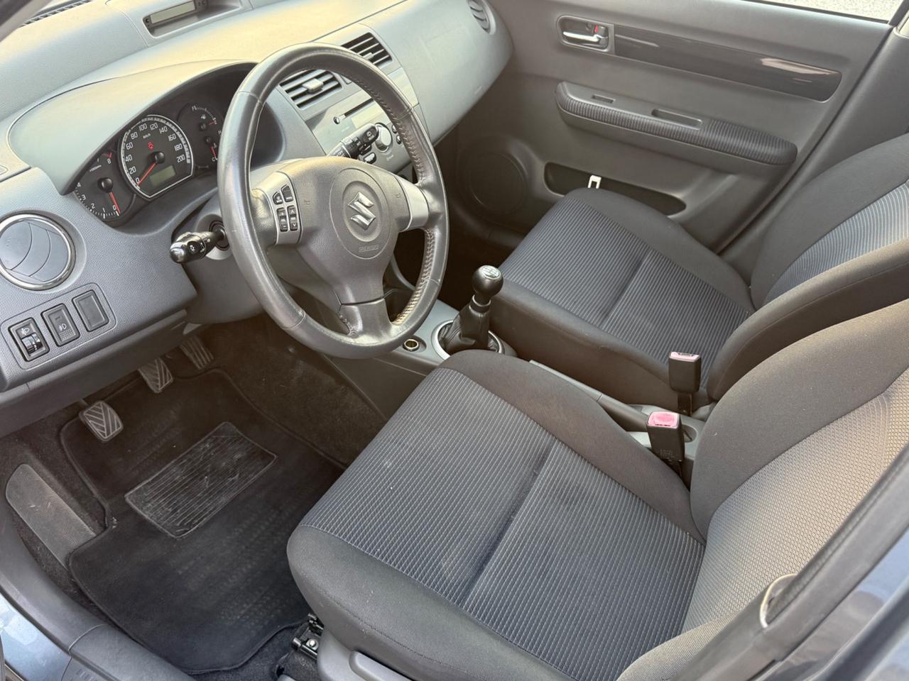 Suzuki Swift 1.3 4x4 5p. GL