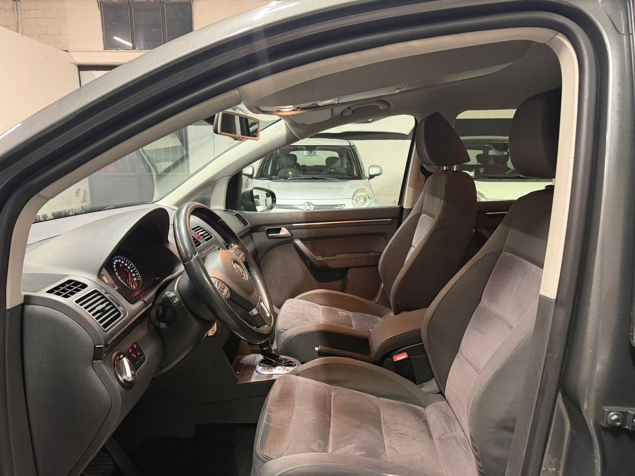 Volkswagen Touran Business 2.0 TDI 140 CV DSG HIGHLINE 7Posti