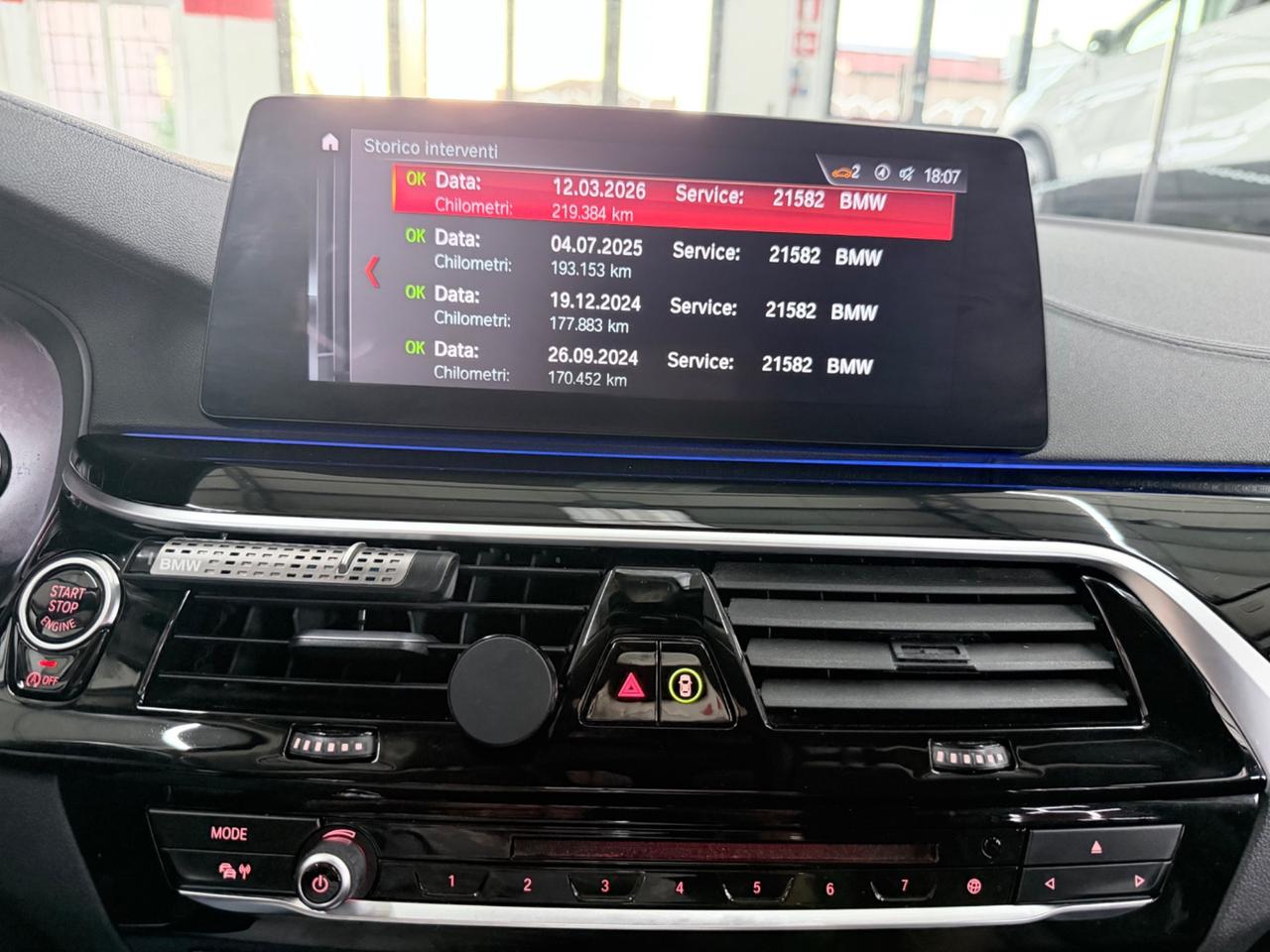 BMW 520d 190CV AUTOMATICO Touring Luxury-Line EURO 6 C GARANZIA
