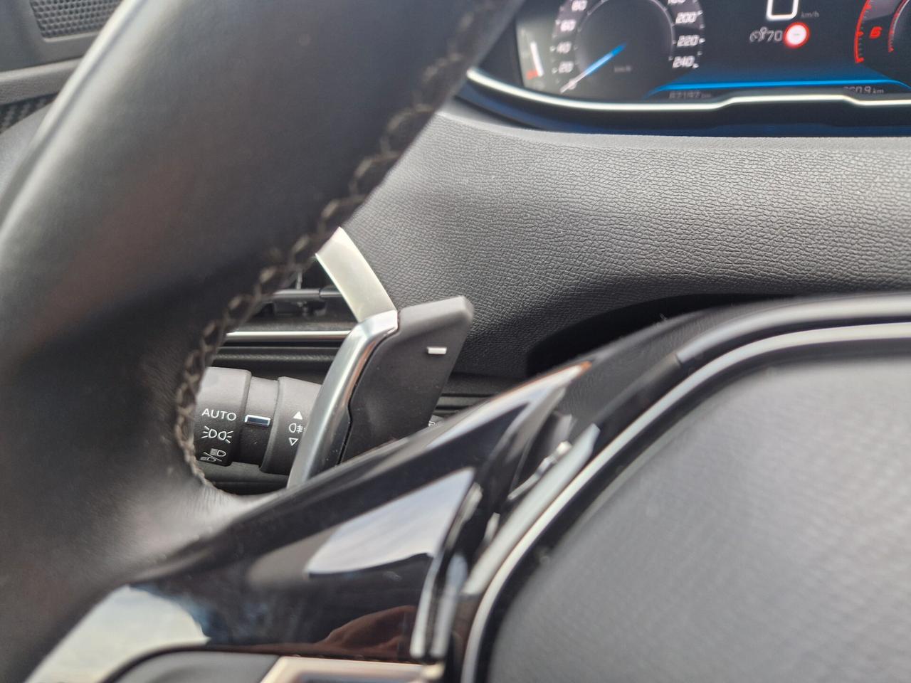 Peugeot 3008 1.5 130CV "67.200 km" AUTOMATICA, Carplay, Telecamera 360