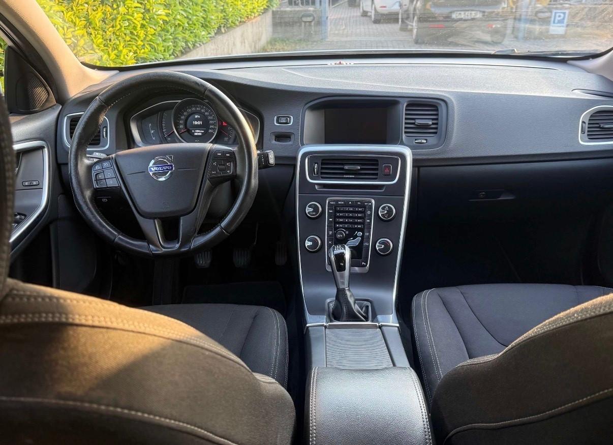 Volvo V60 Geartronic Momentum