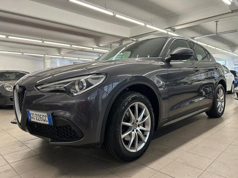 Alfa Romeo Stelvio 2.0 Turbo 200 CV AT8 Q4 Executive