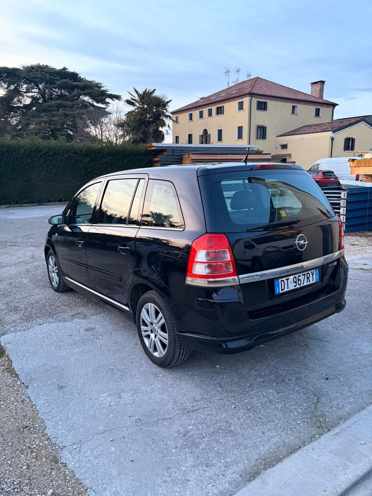 Opel Zafira 1.6 16V ecoM 94CV Cosmo