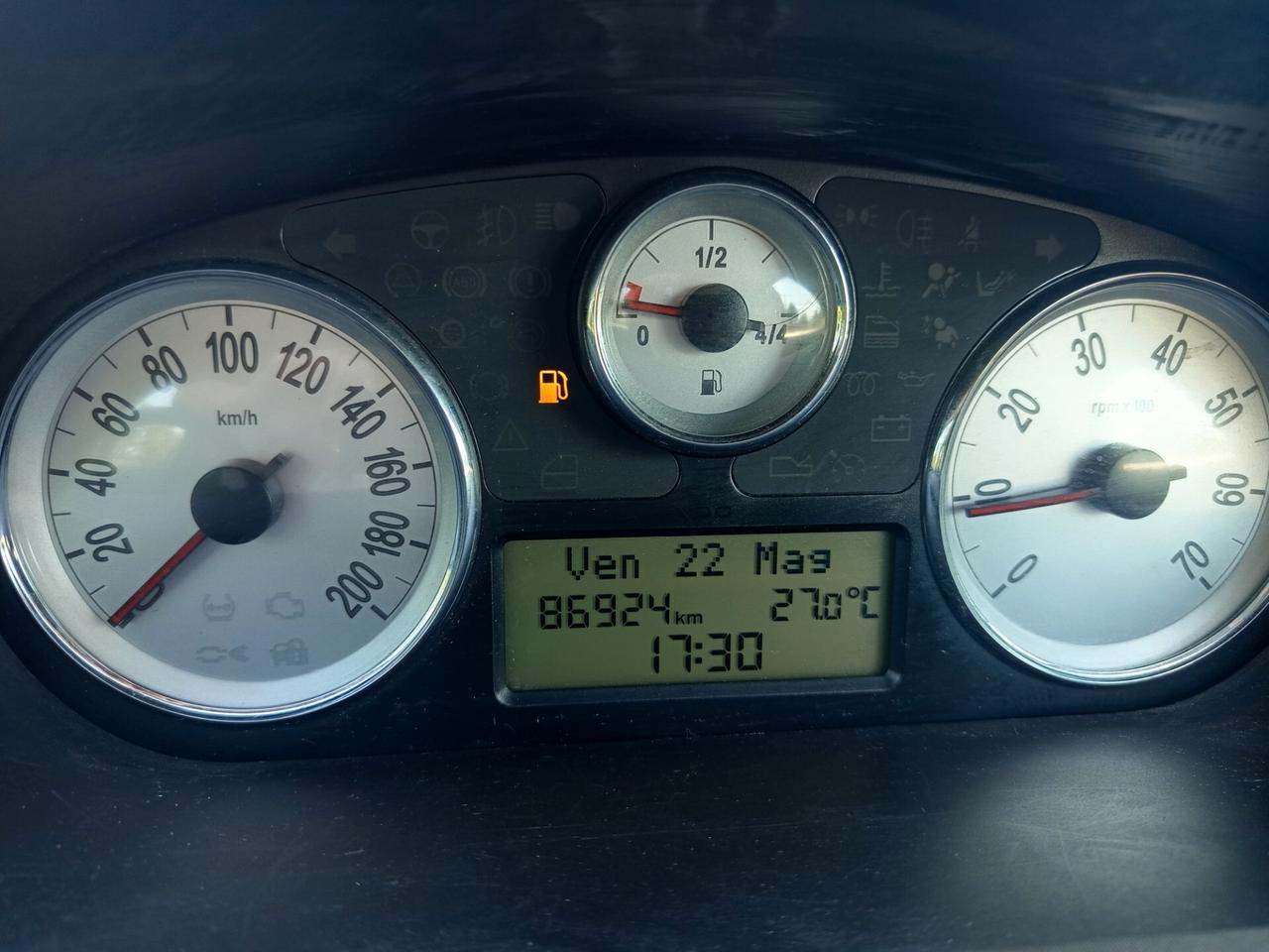 Lancia Ypsilon 1.2 Versus