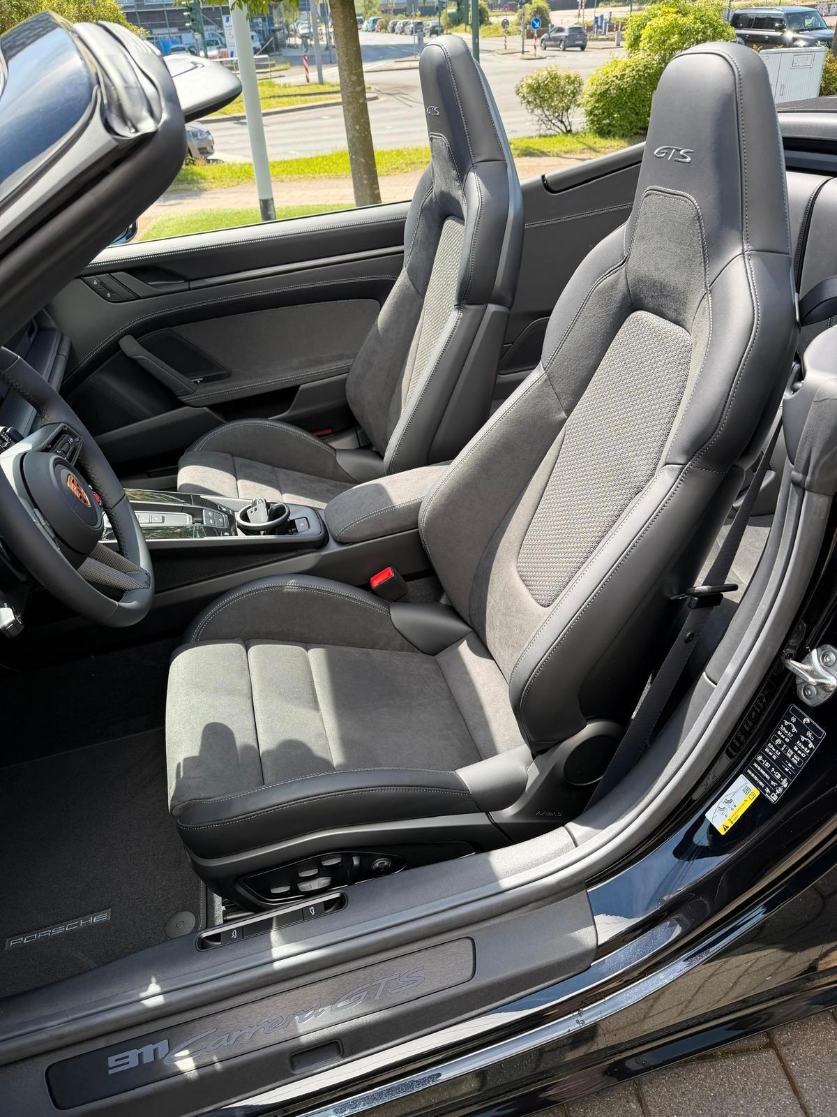 Porsche 911 Carrera GTS Cabrio