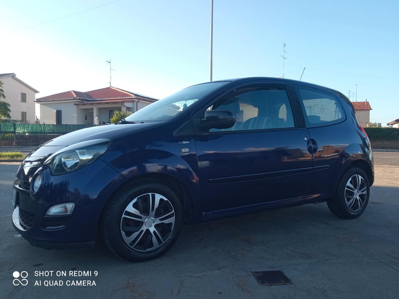 Renault NEW Twingo night&Day