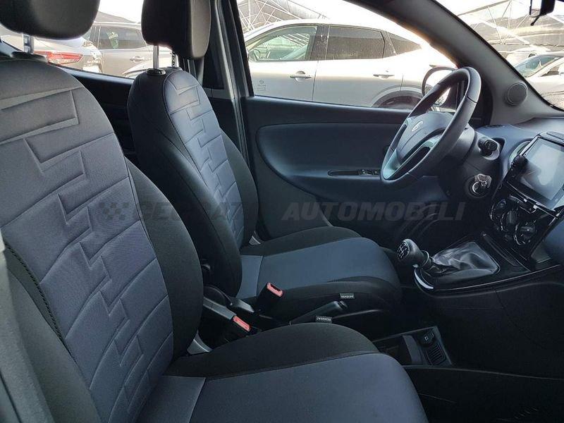 Lancia Ypsilon Ypsilon 1.0 firefly hybrid Platino s&s 70cv