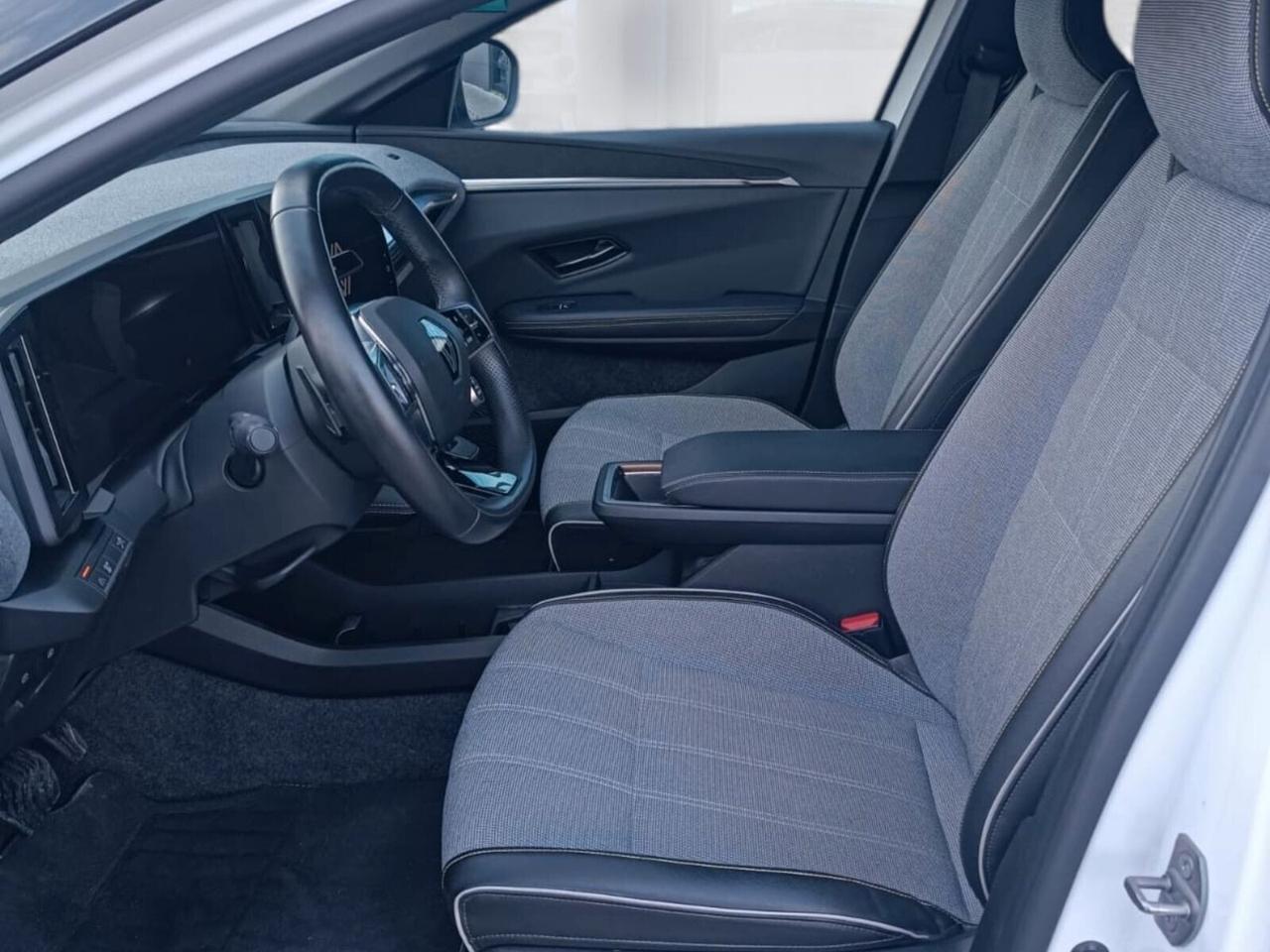 Renault Megane E-Tech Electric Techno EV60 AC22