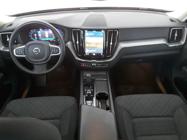 VOLVO XC60 B4 (d) AWD automatico Core *IVA ESPOSTA*
